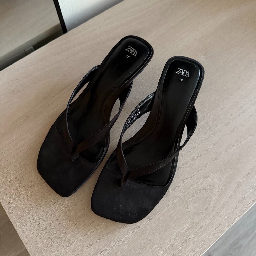 ZARA Black Kitten Heel Sandals – Size 37